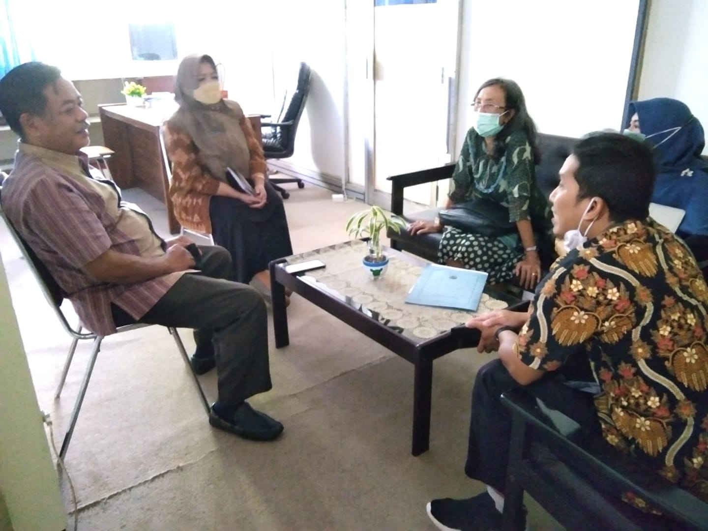 Koordinasi Terkait Wilayah Administrasi Kewenangan Pengelolaan Sumber Daya Laut di NTB